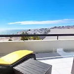 Beach Lovers Apartment 26